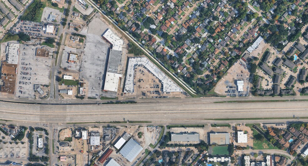 More Photos Of 10703-10765 Gulf Fwy, Houston Unknown For Lease