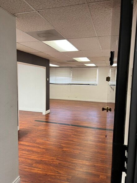 More Photos Of 9010 Corbin Ave, Northridge Office For Lease