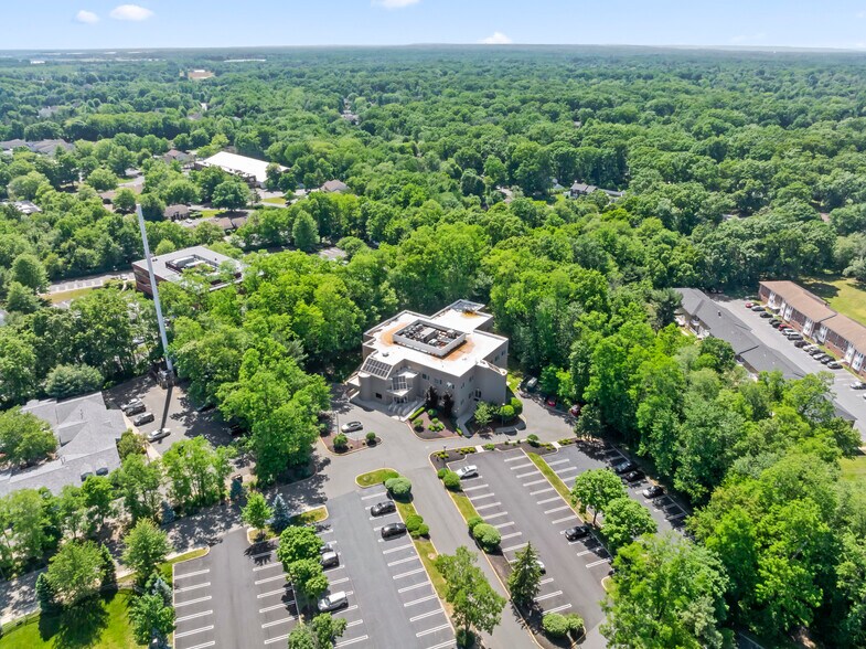 More Photos Of 561 Cranbury Rd, East Brunswick Medical For Sale