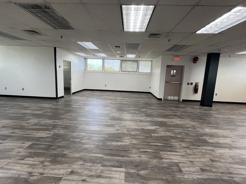 More Photos Of 446-450 Union Blvd, Allentown Medical For Lease