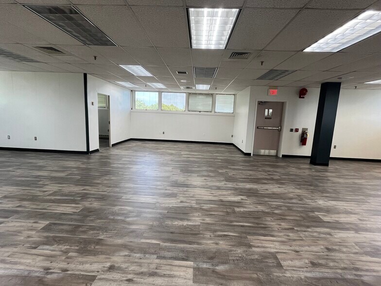 More Photos Of 446-450 Union Blvd, Allentown Medical For Lease