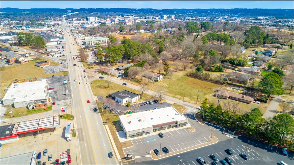 More Photos Of 6736 Lee Hwy, Chattanooga Loft Creative Space For Lease