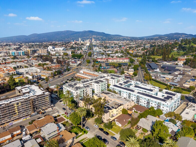 More Photos Of 1818-1826 Vassar St, Glendale Apartments For Sale