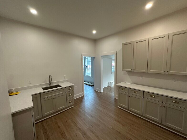 More Photos Of 159 Church St Ne, Concord Office Residential For Lease