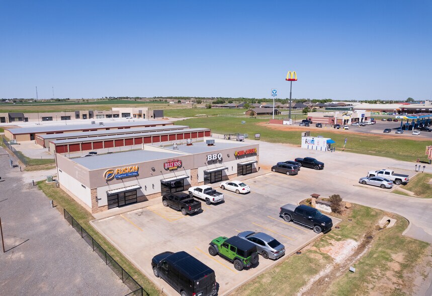 More Photos Of 7602 Us-277 Hwy, Elgin Storefront For Sale