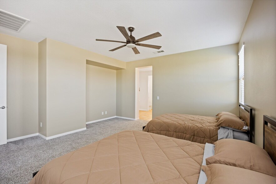 More Photos Of 4375 W Avenue M11, Lancaster Rehabilitation Center For Sale