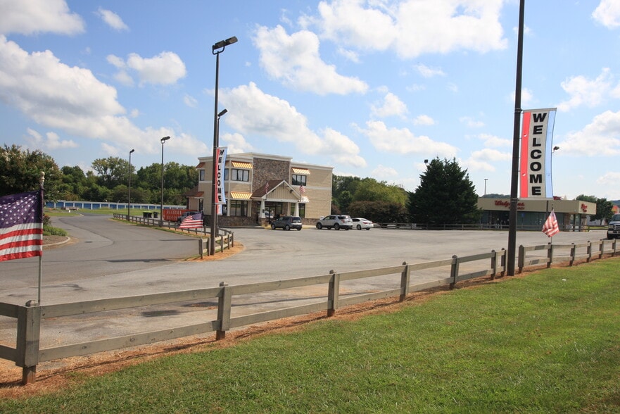 More Photos Of 150 Felton Dr, Rockmart Auto Dealership For Sale