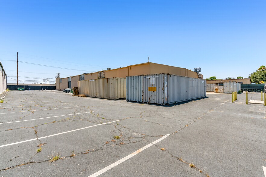 More Photos Of 5435 Peck Rd, Arcadia Manufacturing For Sale
