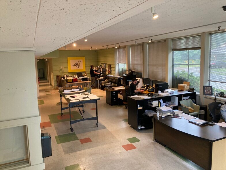 More Photos Of 979 Donnelly Ave SW, Atlanta Warehouse For Sale