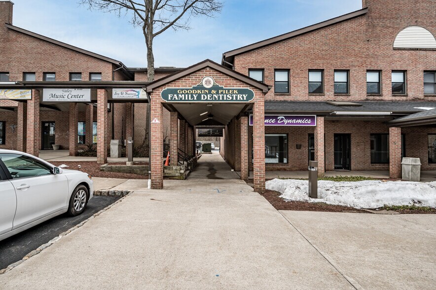 More Photos Of 59 E Mill Rd, Long Valley Office For Lease