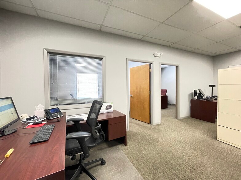 More Photos Of 3715 NW 97th Blvd, Gainesville Office For Lease