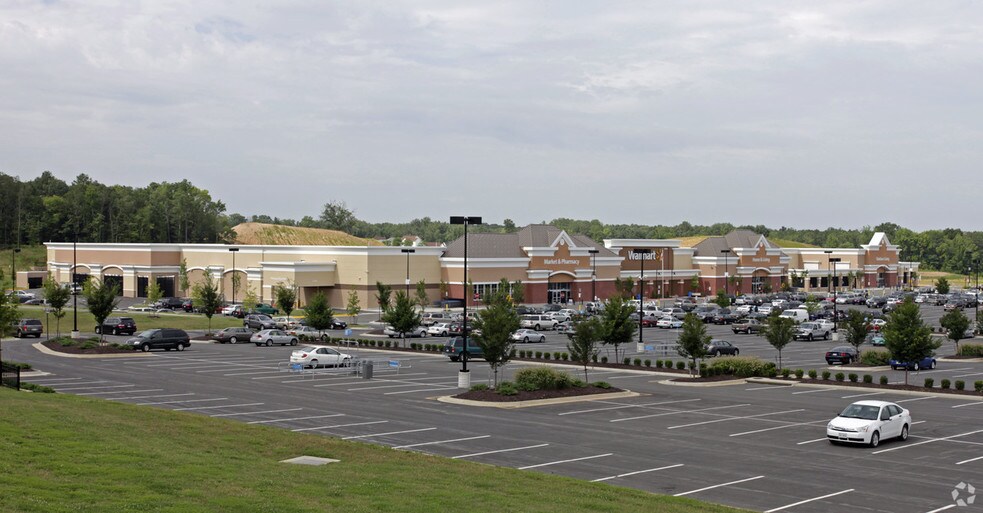 More Photos Of Hull Street Rd, Midlothian Unknown For Lease