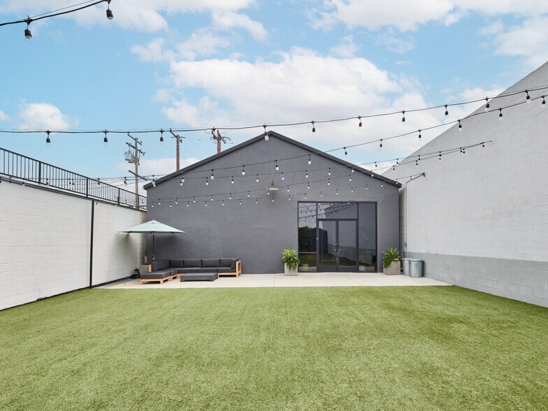 Primary Photo Of 112 Arena St, El Segundo Office For Sale