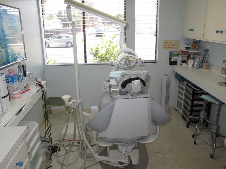 More Photos Of 4381-4385 Overland Ave, Culver City Office Residential For Sale