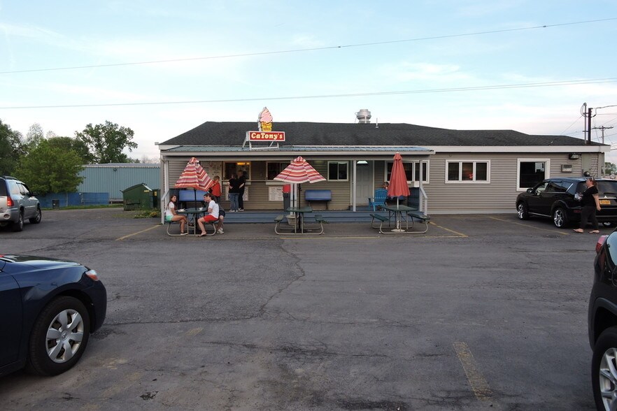 More Photos Of 7991 Route 31, Bridgeport Restaurant For Sale