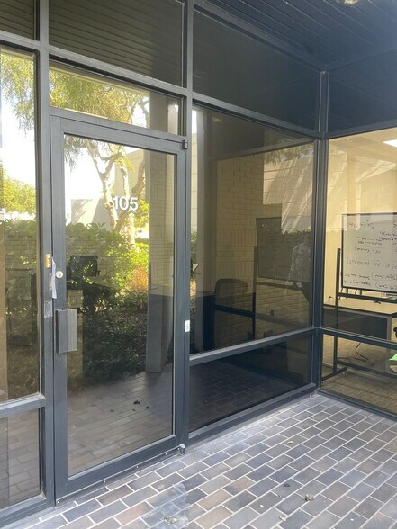 More Photos Of 6011 Benjamin Rd, Tampa Light Distribution For Lease