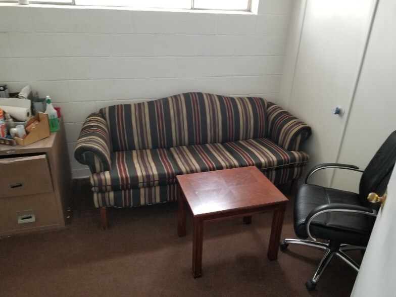 More Photos Of 2963-2967 Austin Peay Hwy, Memphis Carwash For Lease