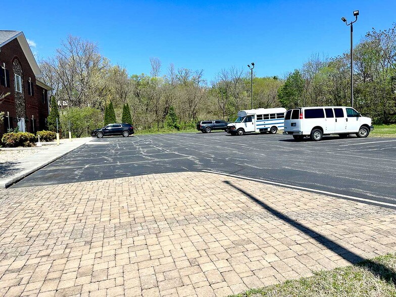 More Photos Of 1120 By Pass Rd, Vinton Medical For Sale