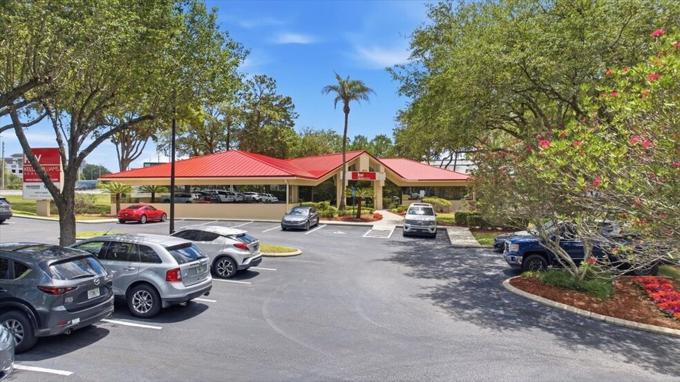 More Photos Of 8702 Perimeter Park Blvd, Jacksonville Office For Lease