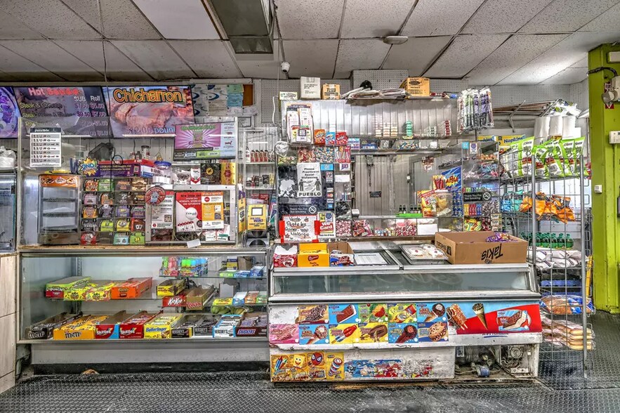 More Photos Of 420-428 Pembroke St, Bridgeport General Retail For Sale