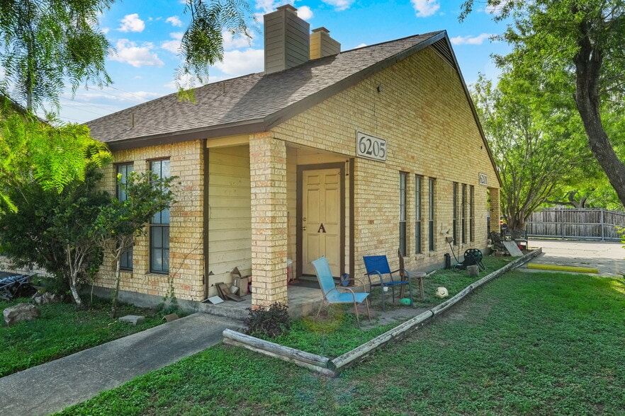 More Photos Of 6201 Wilderock Dr, Corpus Christi Multifamily For Sale