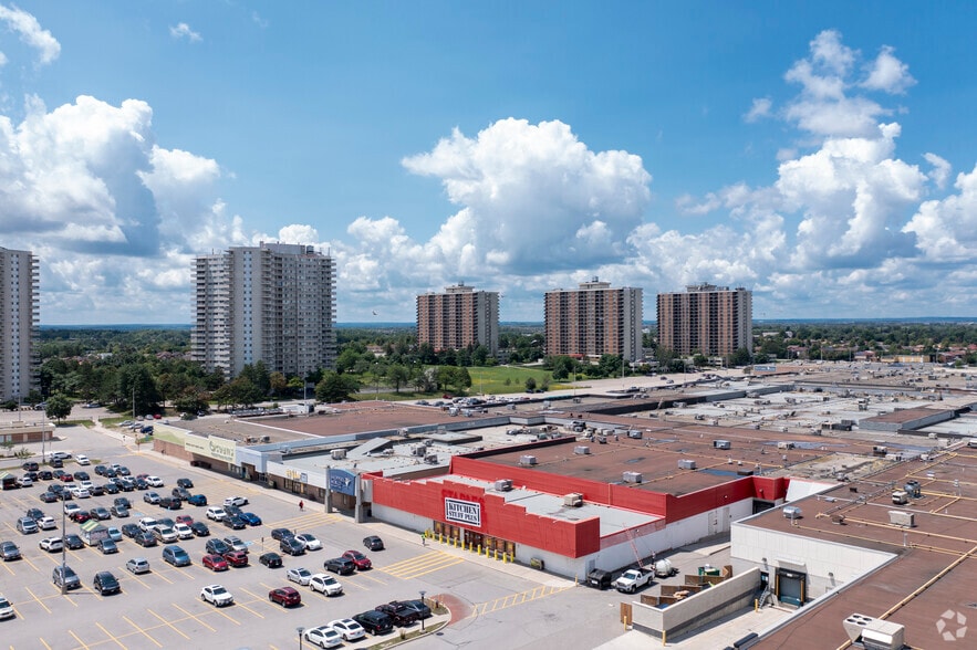 More Photos Of 499 Main St S, Brampton General Retail For Lease