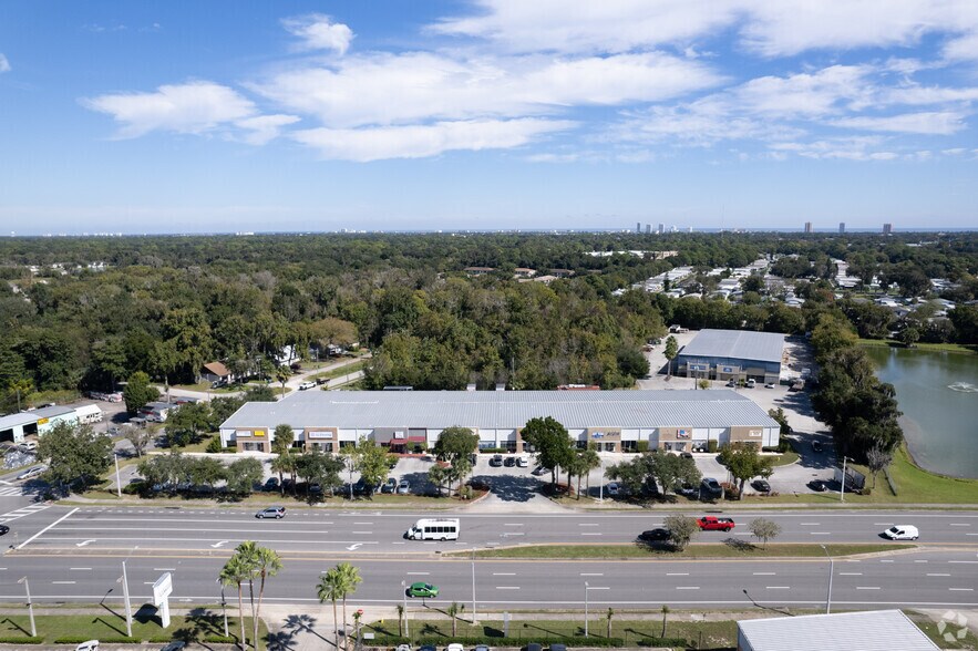 More Photos Of 1757 N Nova Rd, Daytona Beach General Retail For Lease