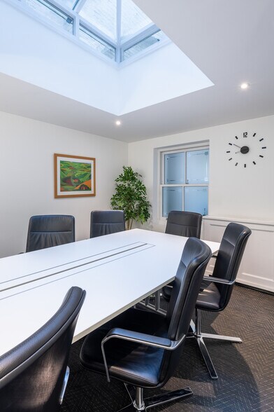 More Photos Of 128 Wigmore St, London Office For Sale