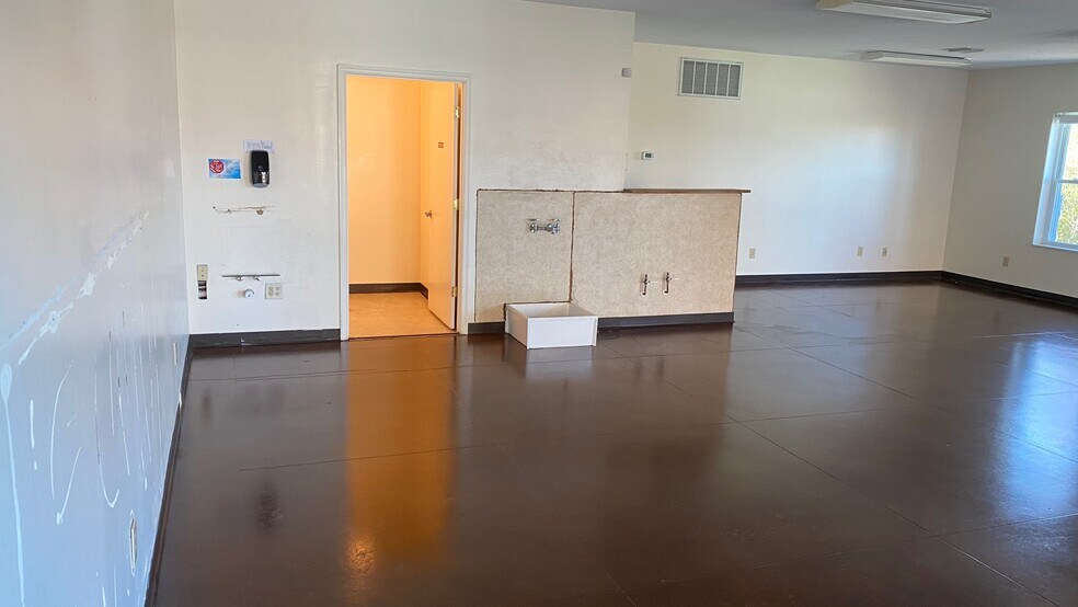 More Photos Of 1282 N Main St, Blacksburg Office Residential For Lease