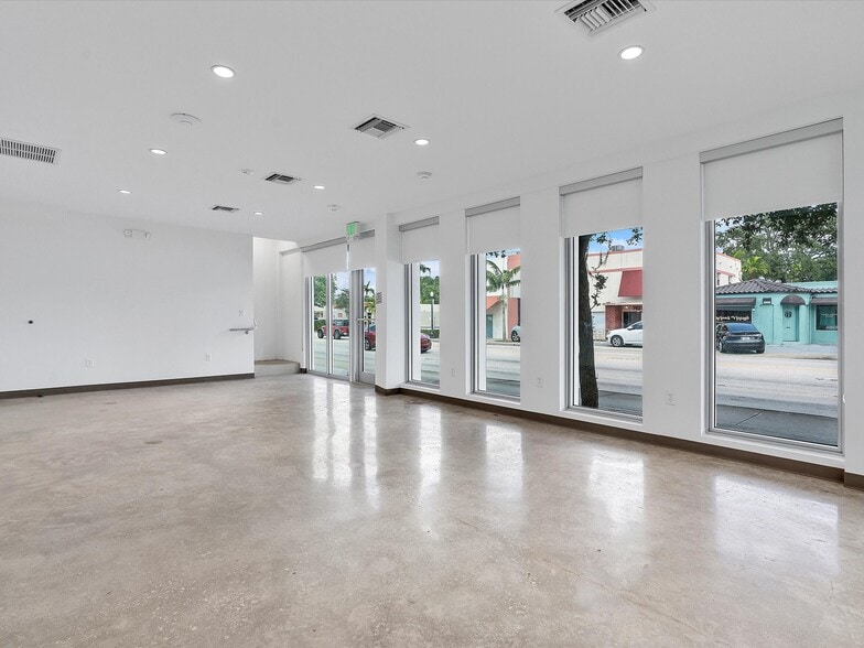 More Photos Of 7610 Biscayne Blvd, Miami General Retail For Sale