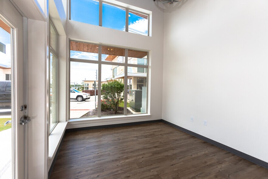 More Photos Of 1645 Greens Prairie Rd W, College Station Office For Lease