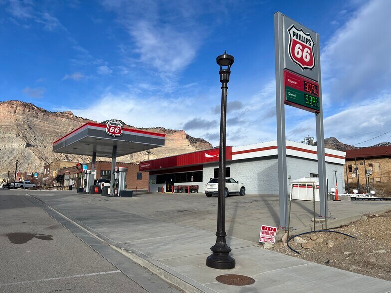 More Photos Of 201 S Main St, Helper Service Station For Sale