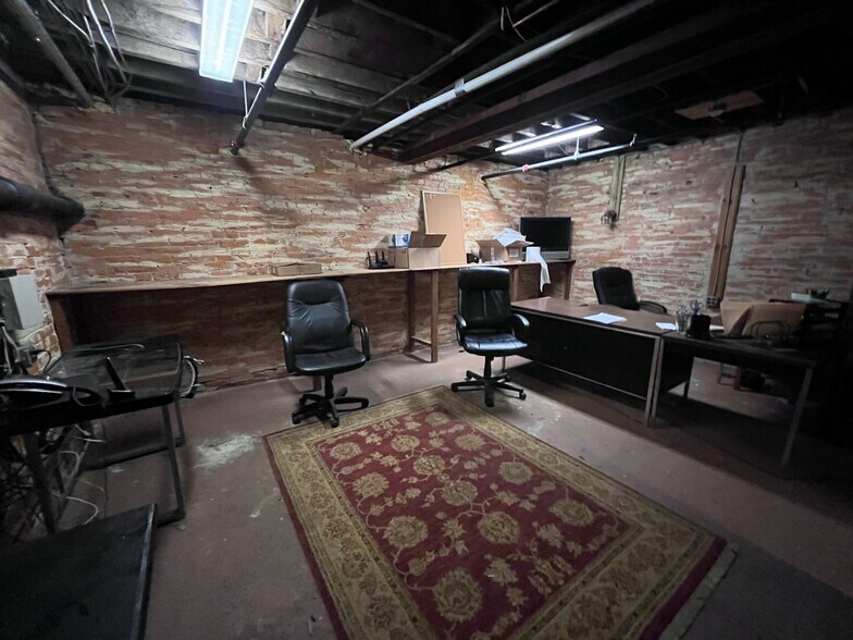 More Photos Of 27-45 Lafayette Sq, Haverhill Office For Lease