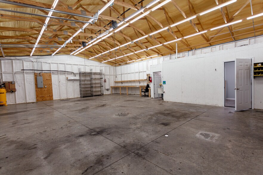 More Photos Of 1633 N Main St, Jamestown Auto Dealership For Sale