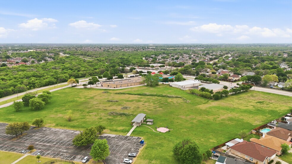 More Photos Of 2045 SE Green Oaks Blvd, Arlington Land For Sale