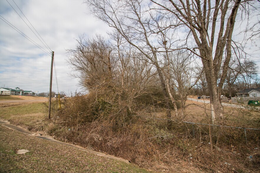 More Photos Of 00 Newsome, Henderson Land For Sale