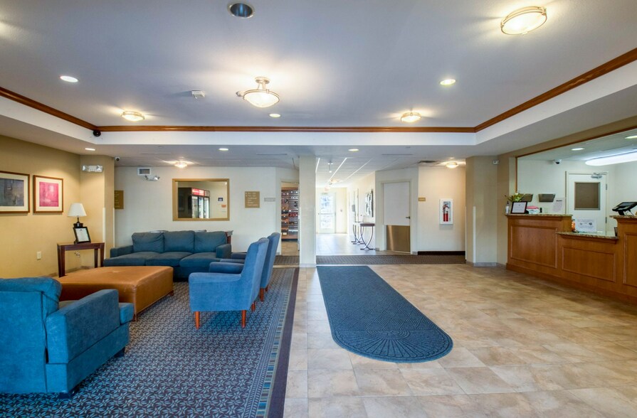 More Photos Of 233 Grand Valley Way, Parachute Hotel For Sale