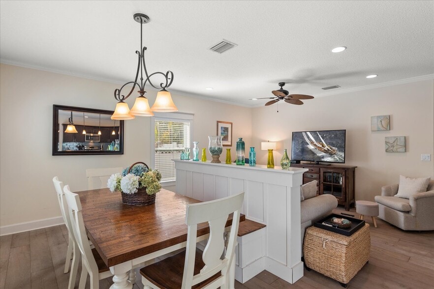 More Photos Of 413 Pine Ave, Anna Maria Flex For Sale