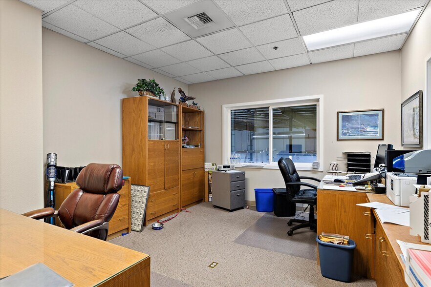 More Photos Of 21021 66th Ave W, Lynnwood Manufacturing For Sale