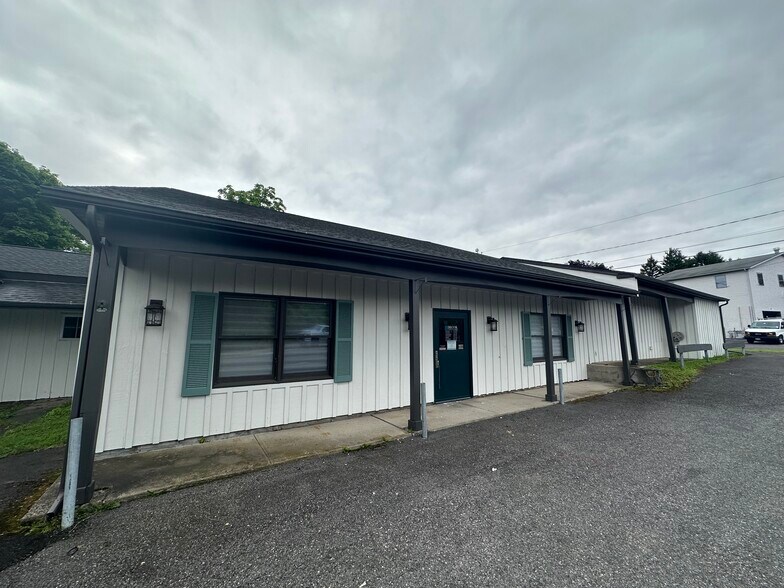 More Photos Of 5900 E Seneca Tpke, Jamesville Freestanding For Sale