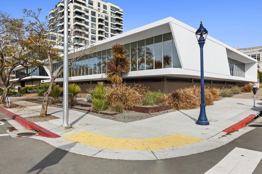More Photos Of 3003 4th Ave, San Diego Medical For Lease