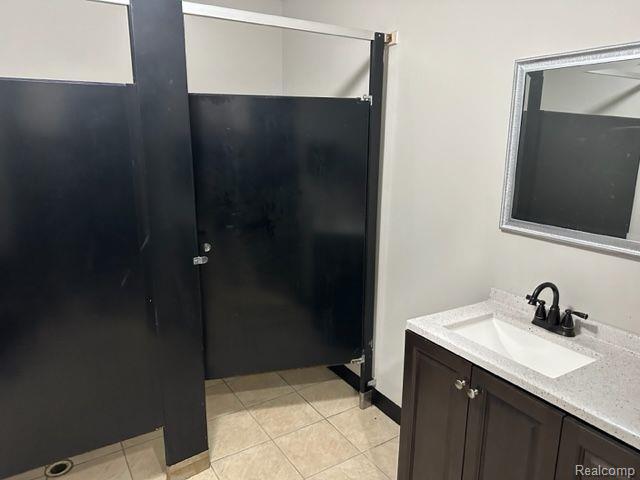 More Photos Of 1252 N Ballenger Hwy, Flint General Retail For Sale