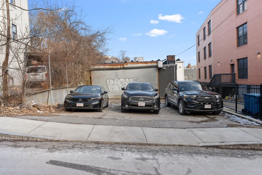 More Photos Of 89 Heath St, Jamaica Plain Warehouse For Lease