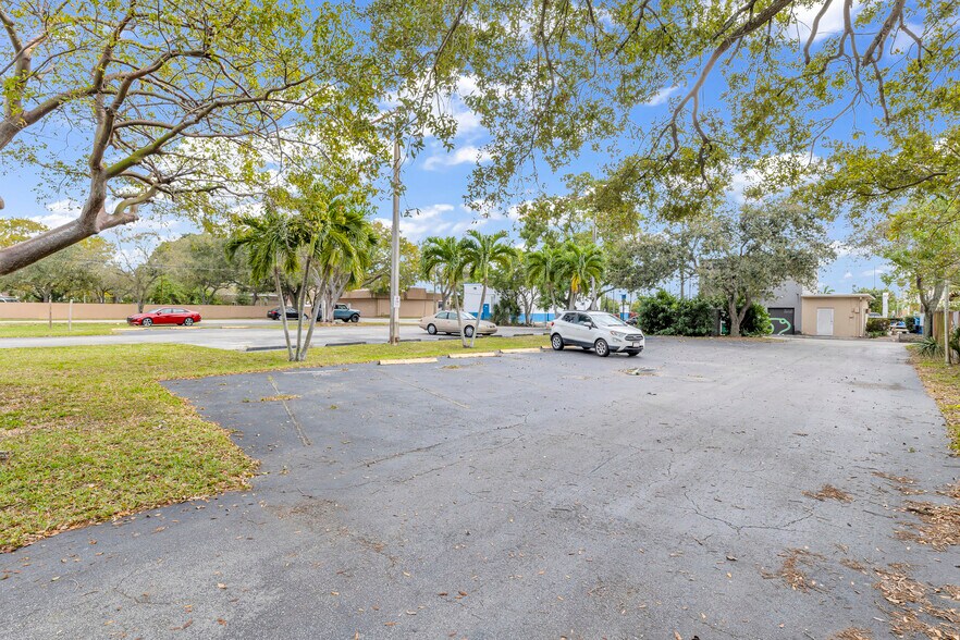 More Photos Of 5912 Tyler Street, Hollywood Land For Sale