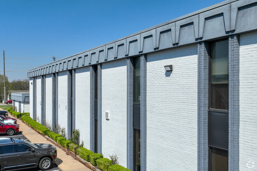 More Photos Of 4415 S Harvard Ave, Tulsa Medical For Lease