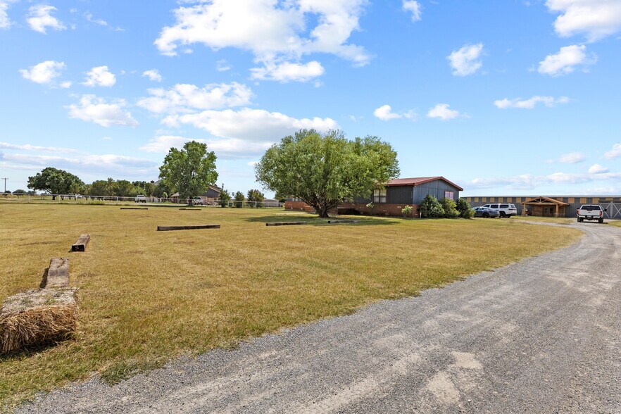 More Photos Of 20500 N 2810 Rd, Kingfisher Lodge Meeting Hall For Sale