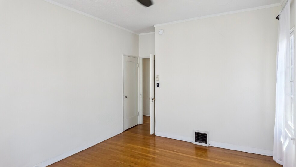 More Photos Of 6022 W 8th St, Los Angeles Apartments For Sale