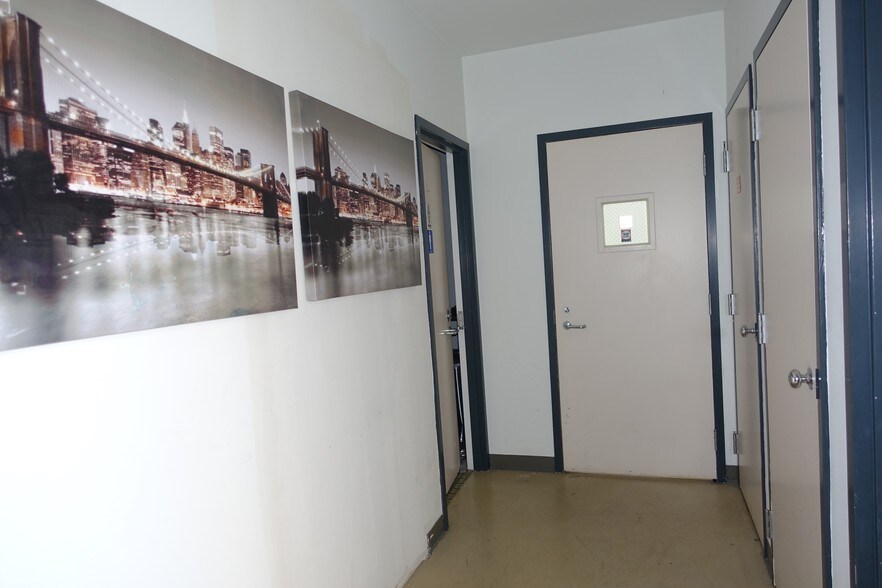 More Photos Of 2055-2057 Market St, San Francisco Storefront Retail Office For Sale