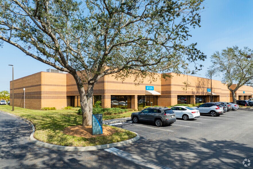 More Photos Of 10500 University Center Dr, Tampa Light Distribution For Lease