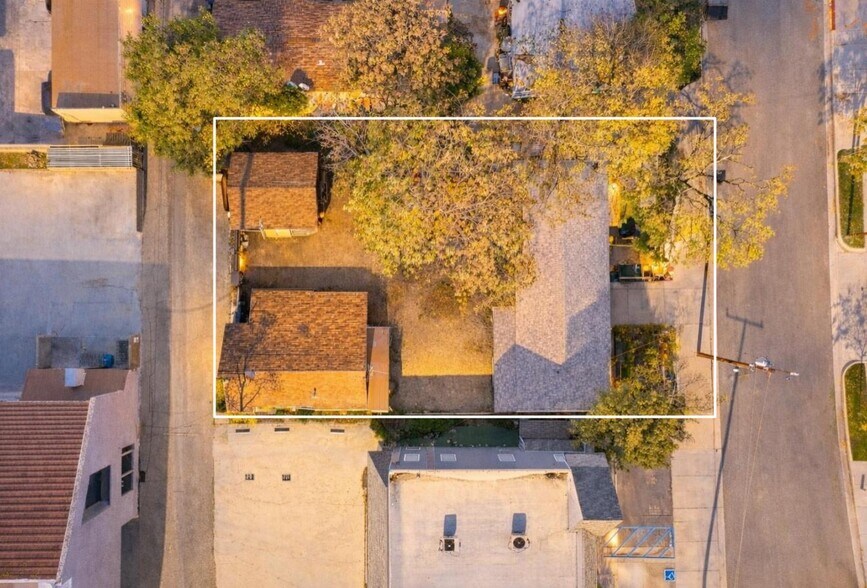 More Photos Of 24513 Walnut St, Santa Clarita Apartments For Sale